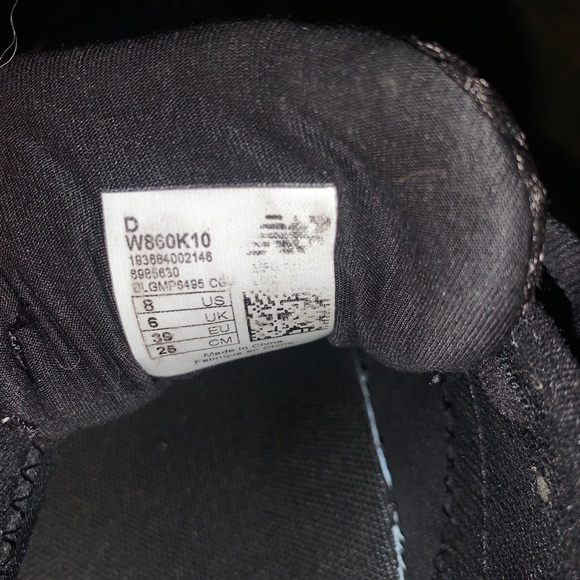 New Balance 860 Women’s size 8 Running shoe. - Picture 4 of 6